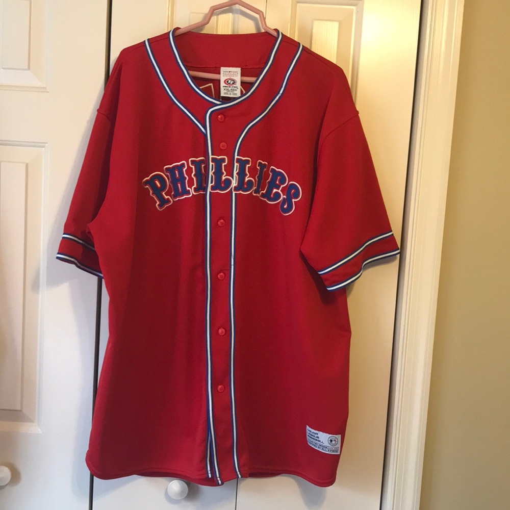 Men’s Phillies jersey